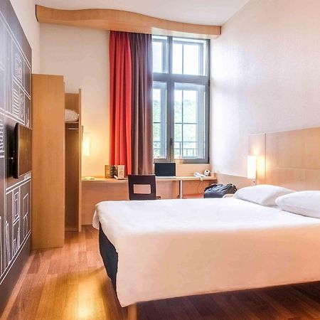 Hotel Ibis Sarlat Centre Esterno foto