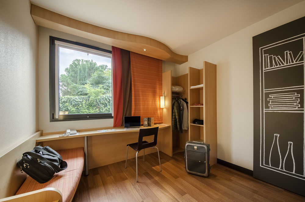Hotel Ibis Sarlat Centre Esterno foto