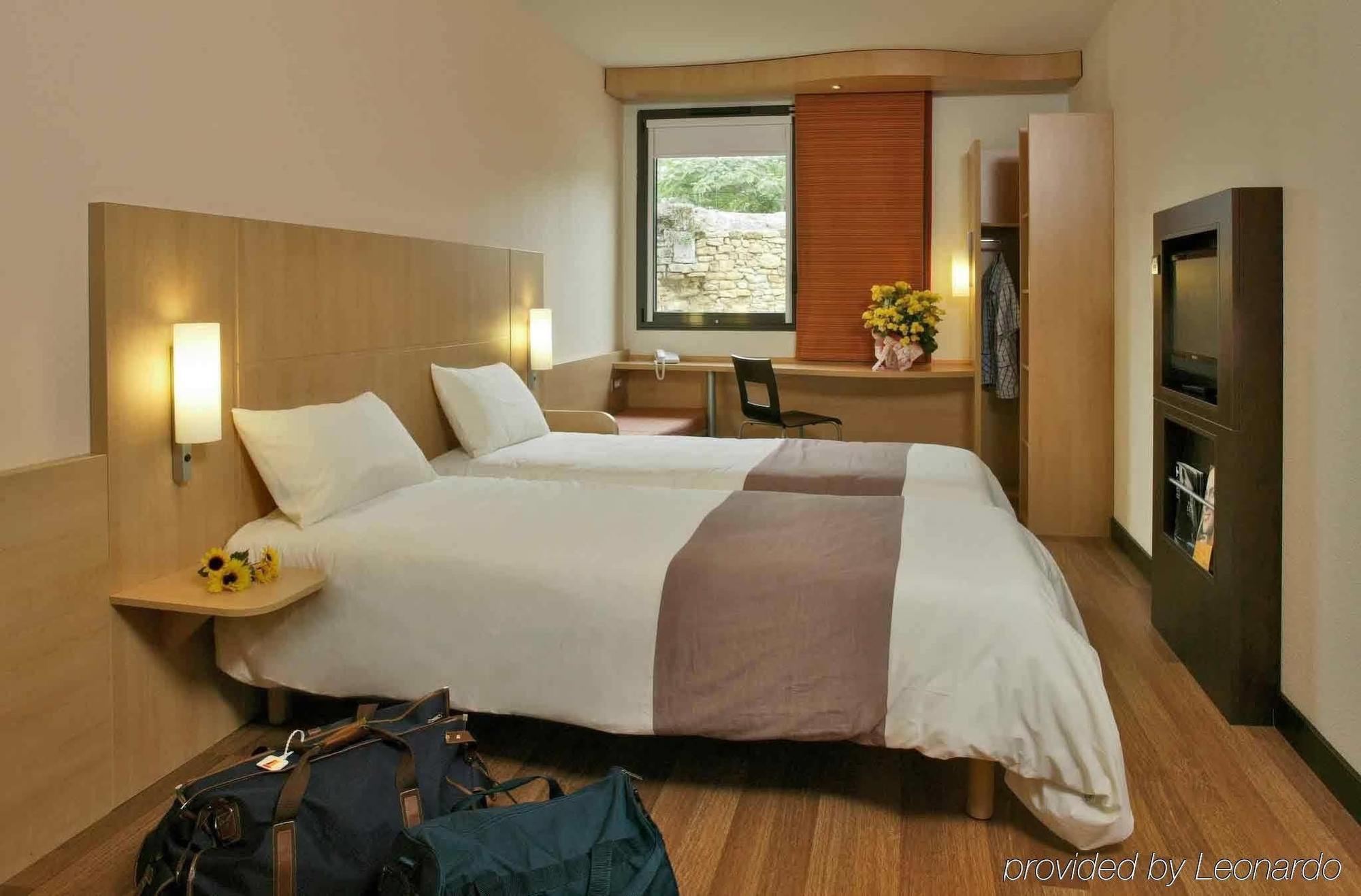Hotel Ibis Sarlat Centre Esterno foto