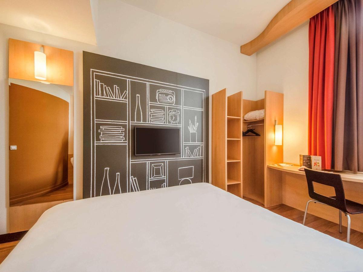 Hotel Ibis Sarlat Centre Esterno foto