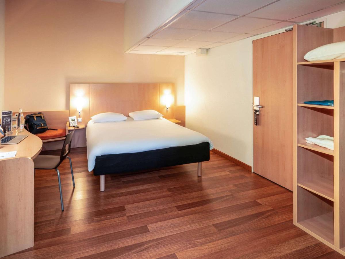 Hotel Ibis Sarlat Centre Esterno foto